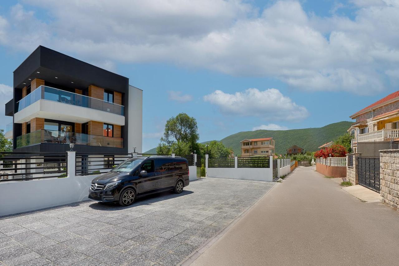 Georgiy Lux Apartments Lastva Grbaljska Eksteriør bilde